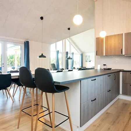 22 Person In * Jerup